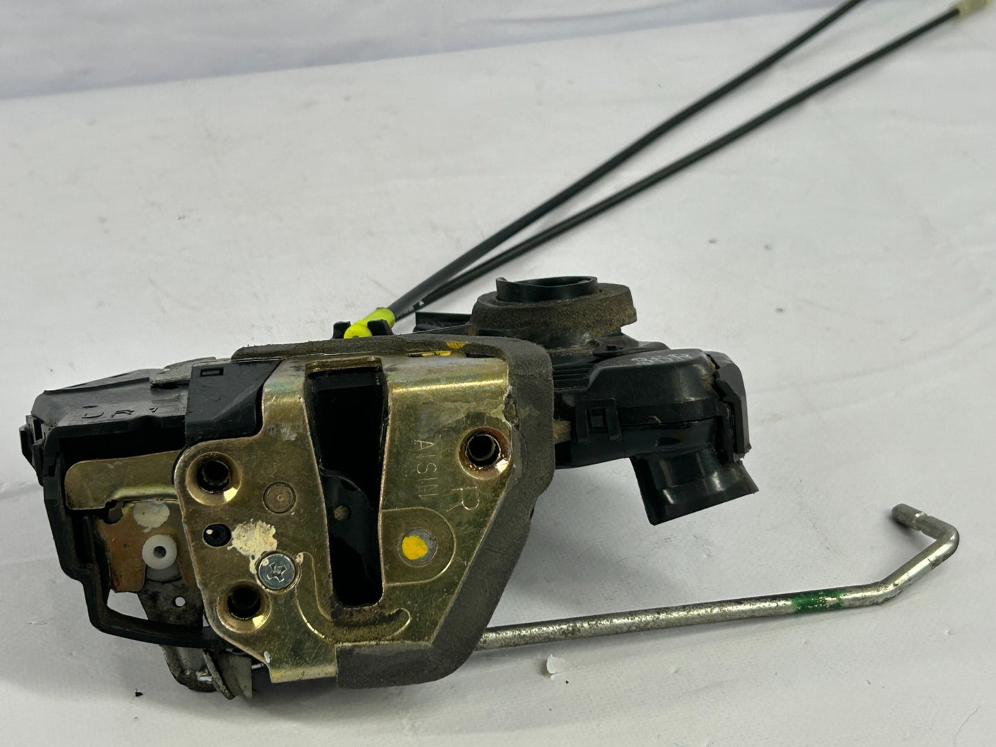 2003-2008 Toyota Matrix Front Right Door Lock Latch Actuator OEM 69030-02130