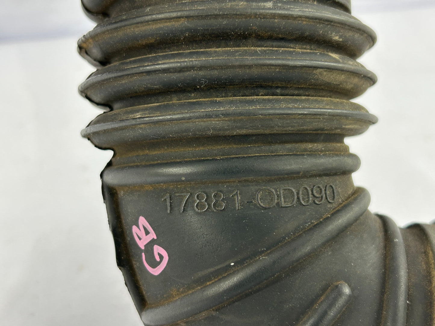 2003-2004 Toyota Matrix Air Cleaner Resonator Tube Assembly OEM 17881-0D090