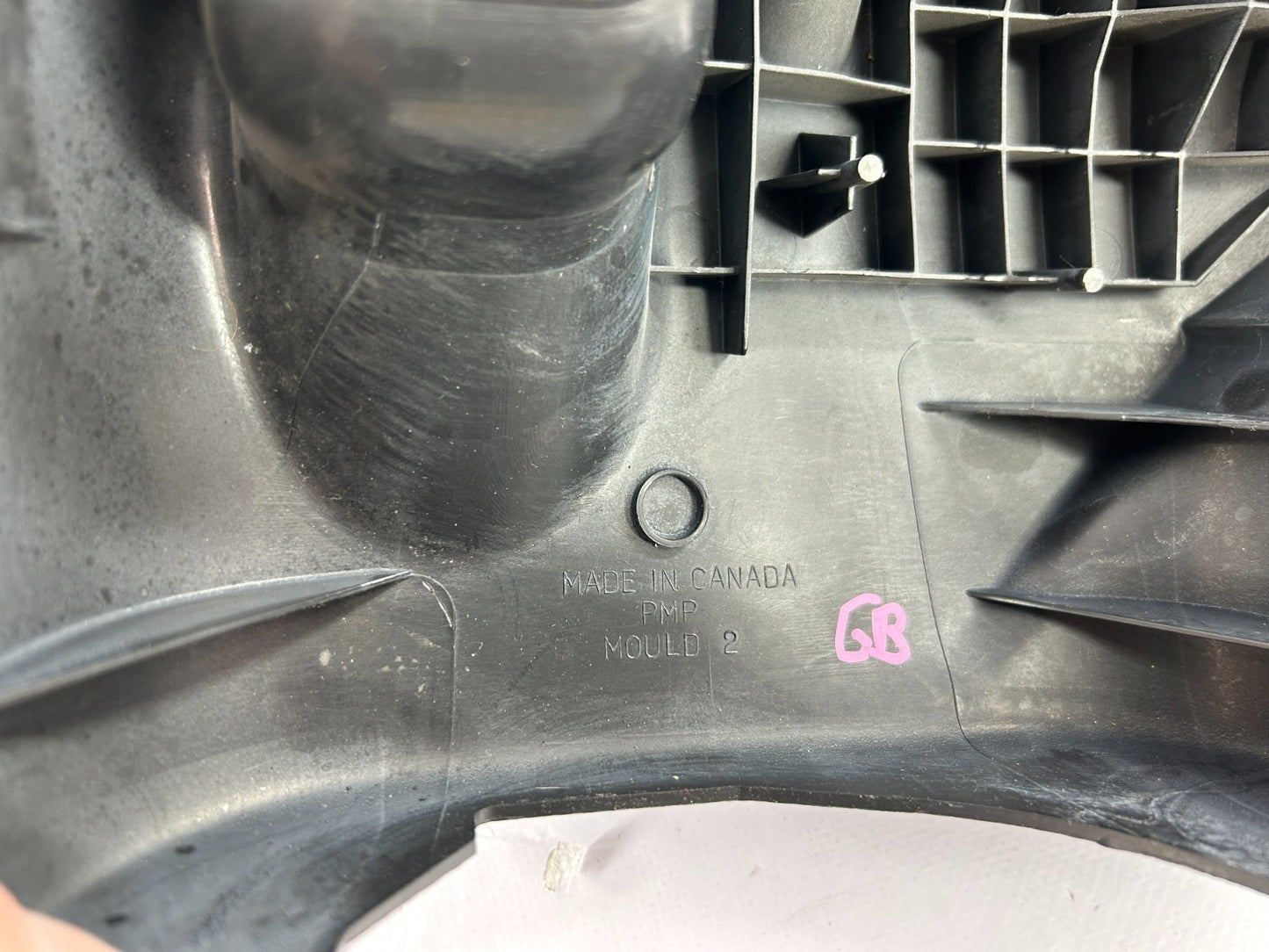 03-08 Toyota Matrix Corolla Steering Column Upper & Lower Cover Trim 45286-02190