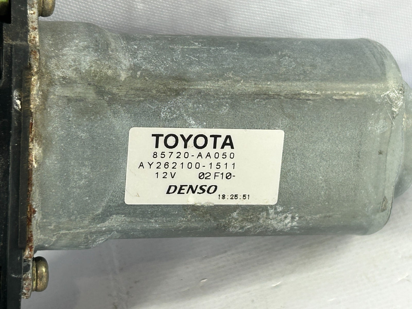 2003-2008 Toyota Matrix Corolla Rear Right Power Window Motor OEM 85720-AA050