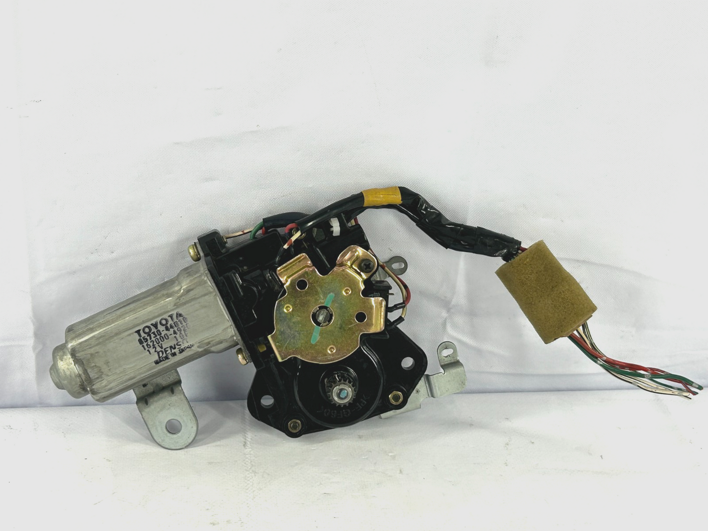 2003-2008 Toyota Matrix Corolla Sunroof Moon Roof Slide Motor OEM 85730-44010