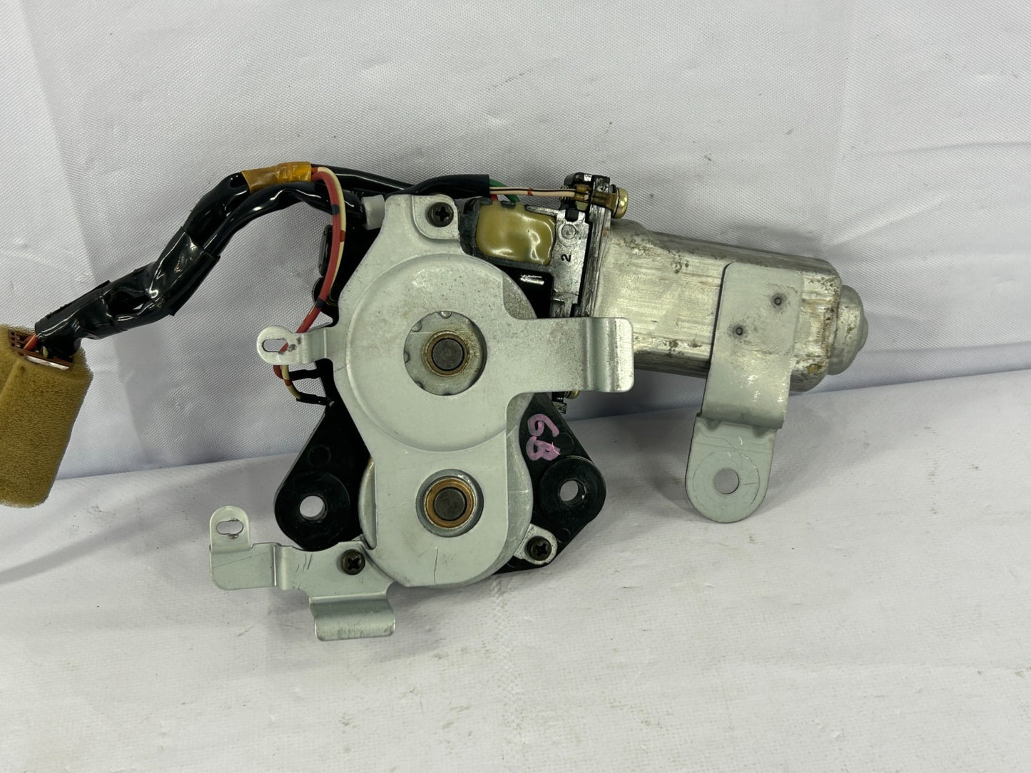 2003-2008 Toyota Matrix Corolla Sunroof Moon Roof Slide Motor OEM 85730-44010