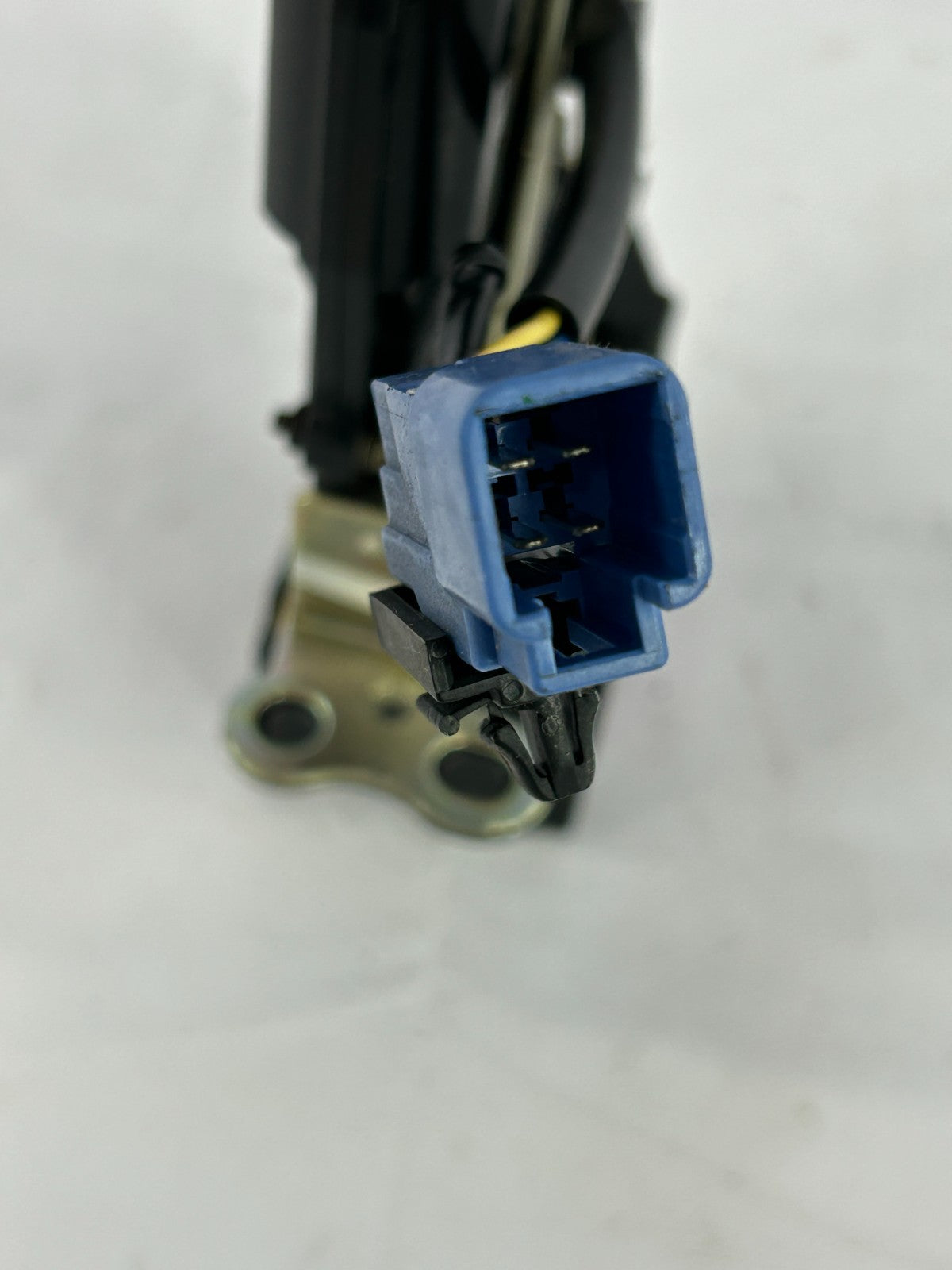2003-2008 Toyota Matrix Back Door Hatch Glass Lock Actuator OEM 69110-02010