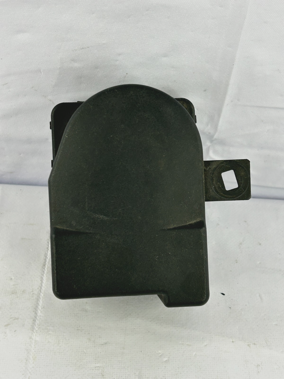2003-2007 Toyota Matrix Cruise Control Actuator Cover OEM 88212-02010
