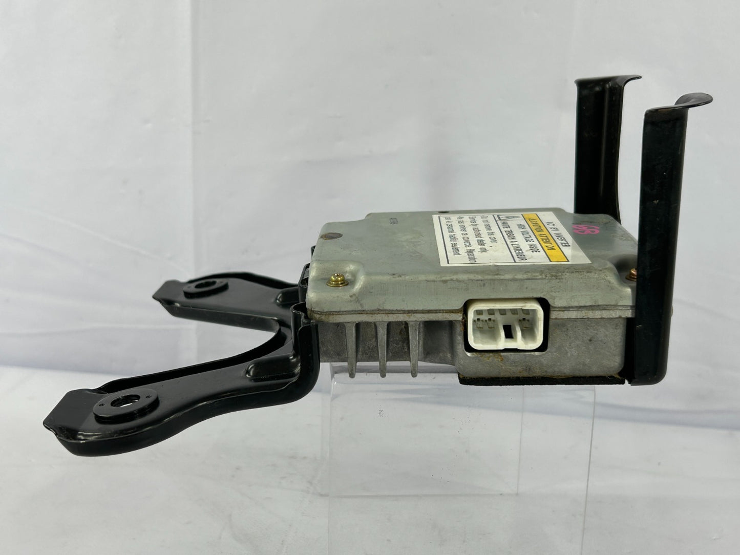 2003-2008 Toyota Matrix Inverter Voltage Control Module Unit OEM 86210-12030