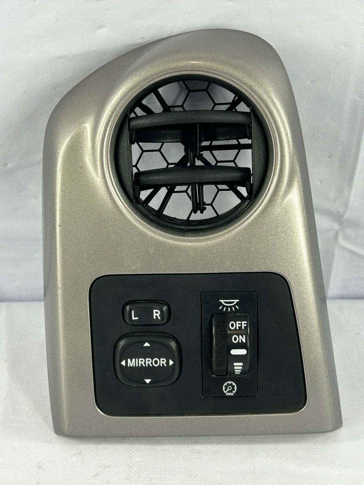 2003-2008 Toyota Matrix Dimmer Power Mirror Switch Control Bezel OEM 55404-01030