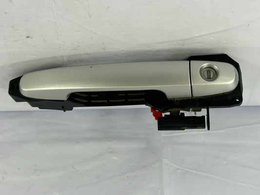 2003-2005 Toyota Matrix Front Right Exterior Door Handle OEM 69211-AA020-B0