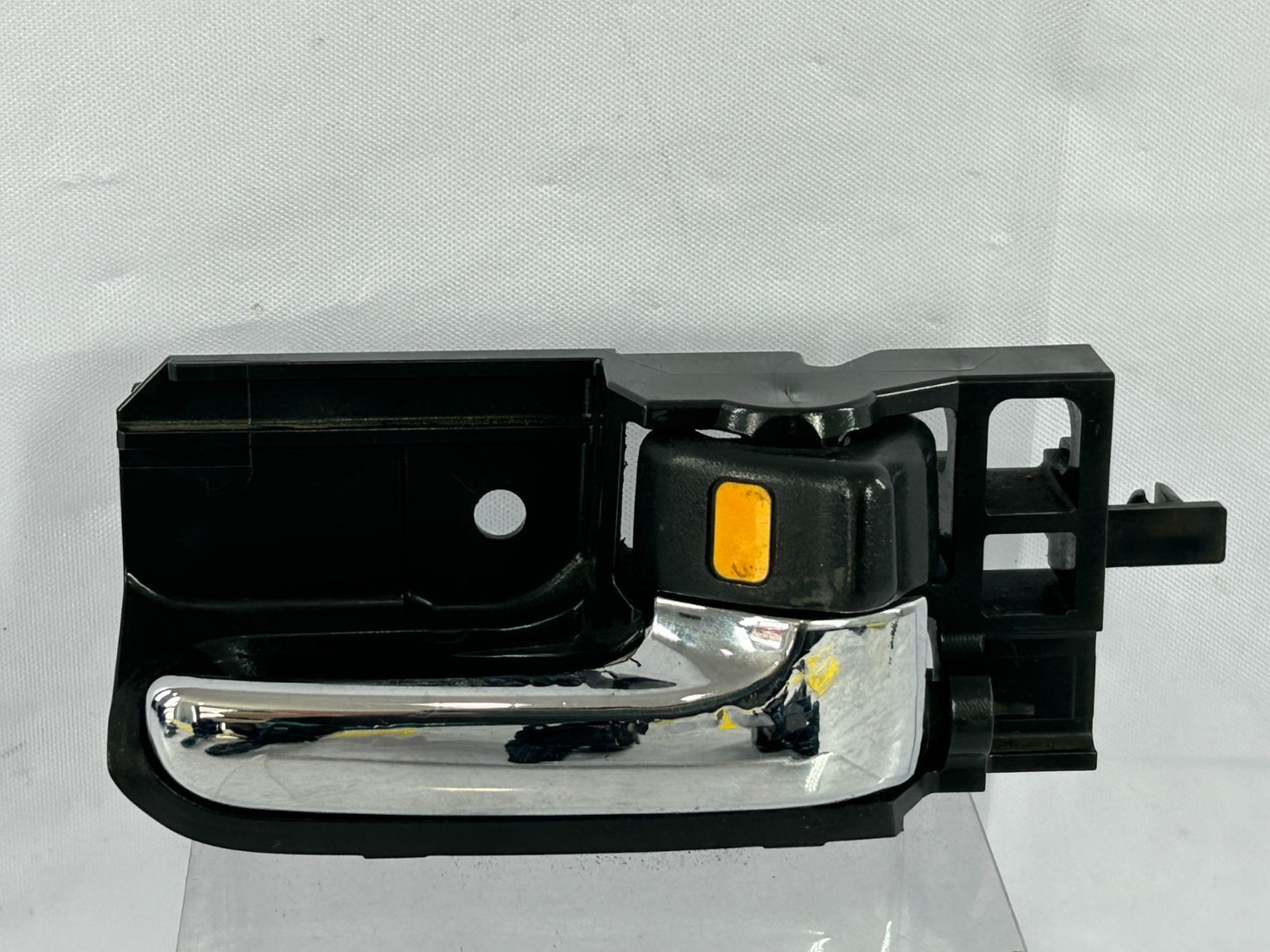 2003-2008 Toyota Matrix Front Right Interior Door Handle OEM 69205-02090-B0