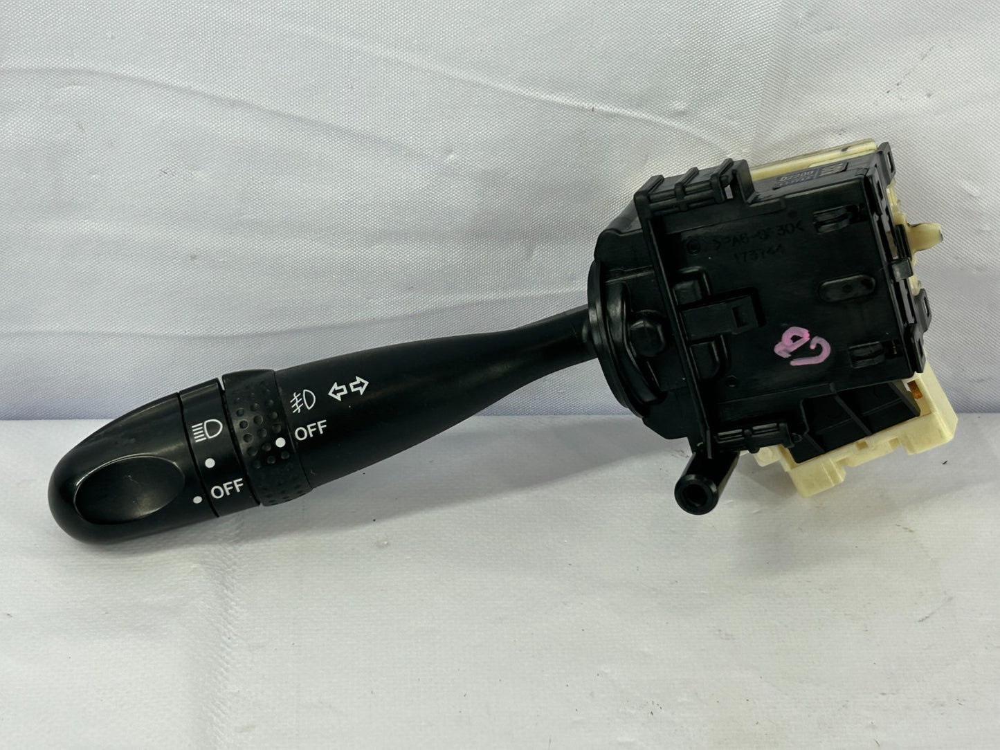 03-08 Toyota Matrix Headlight Turn Signal Switch with Fog Light OEM 84140-02200