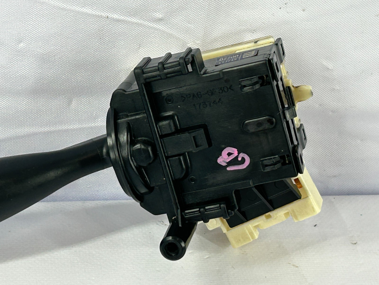 03-08 Toyota Matrix Headlight Turn Signal Switch with Fog Light OEM 84140-02200