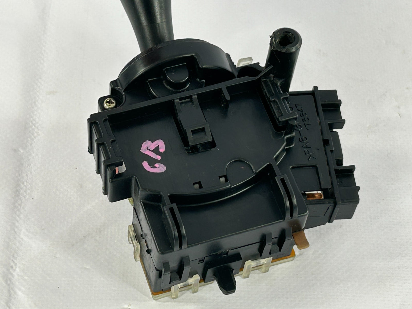 2003-2005 Toyota Matrix Windshield Wiper Combination Switch OEM 84652-01090