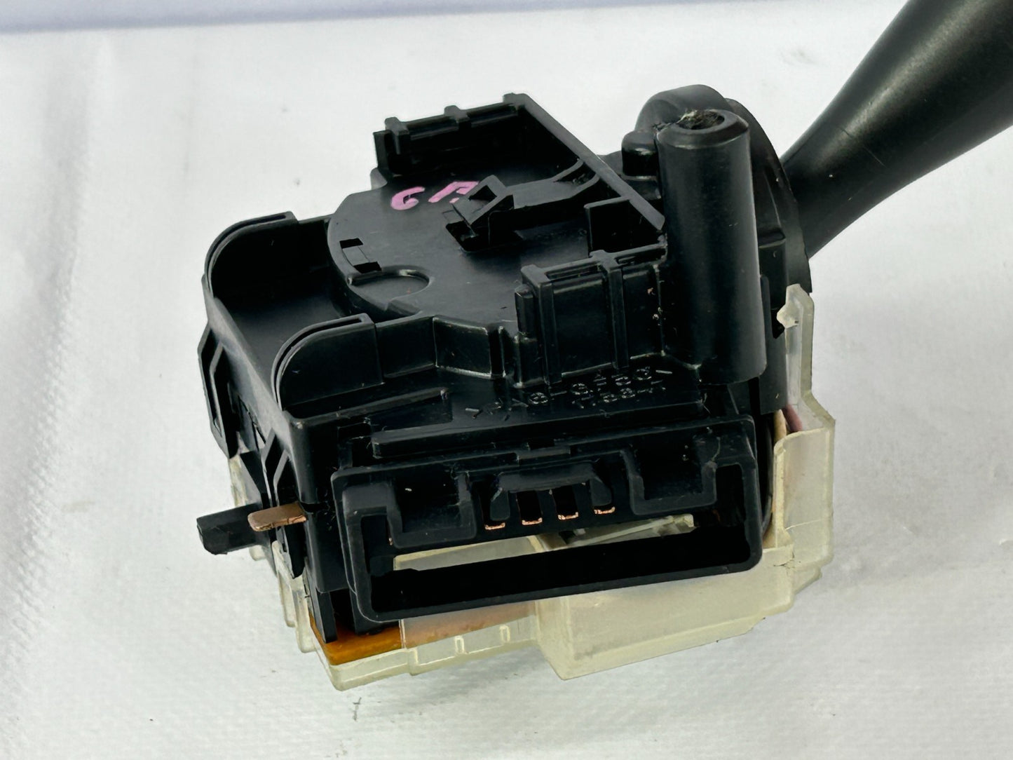 2003-2005 Toyota Matrix Windshield Wiper Combination Switch OEM 84652-01090