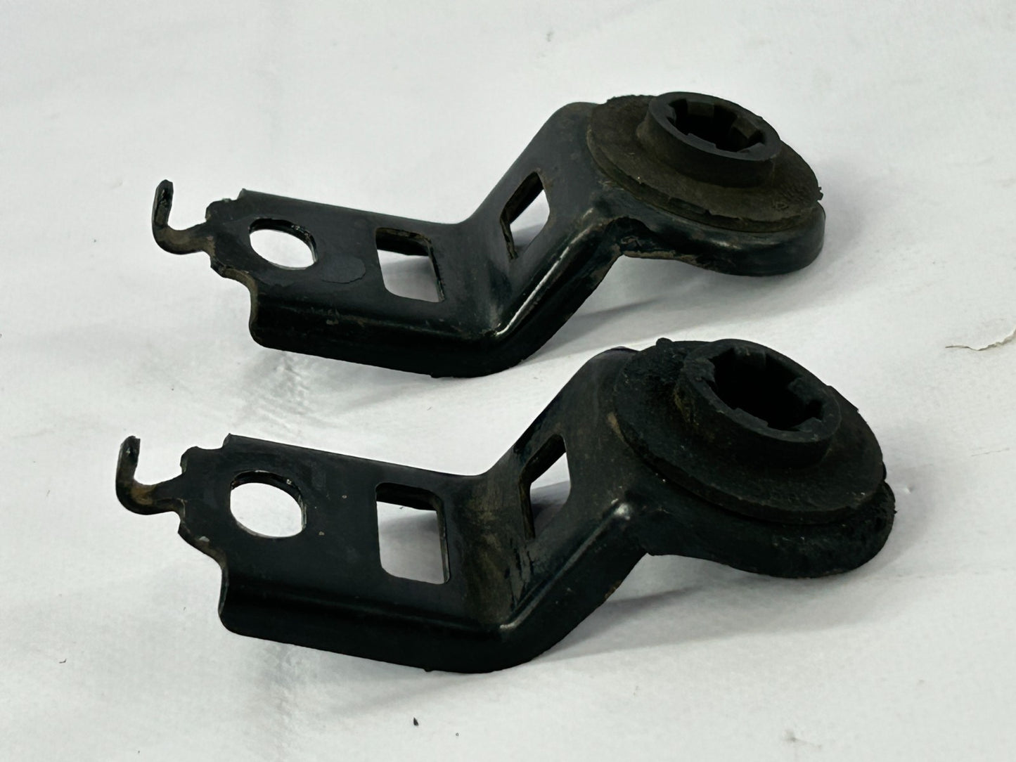 03-08 Toyota Matrix Radiator Top Mount Bracket Set Pair Black OEM 16523-0D030