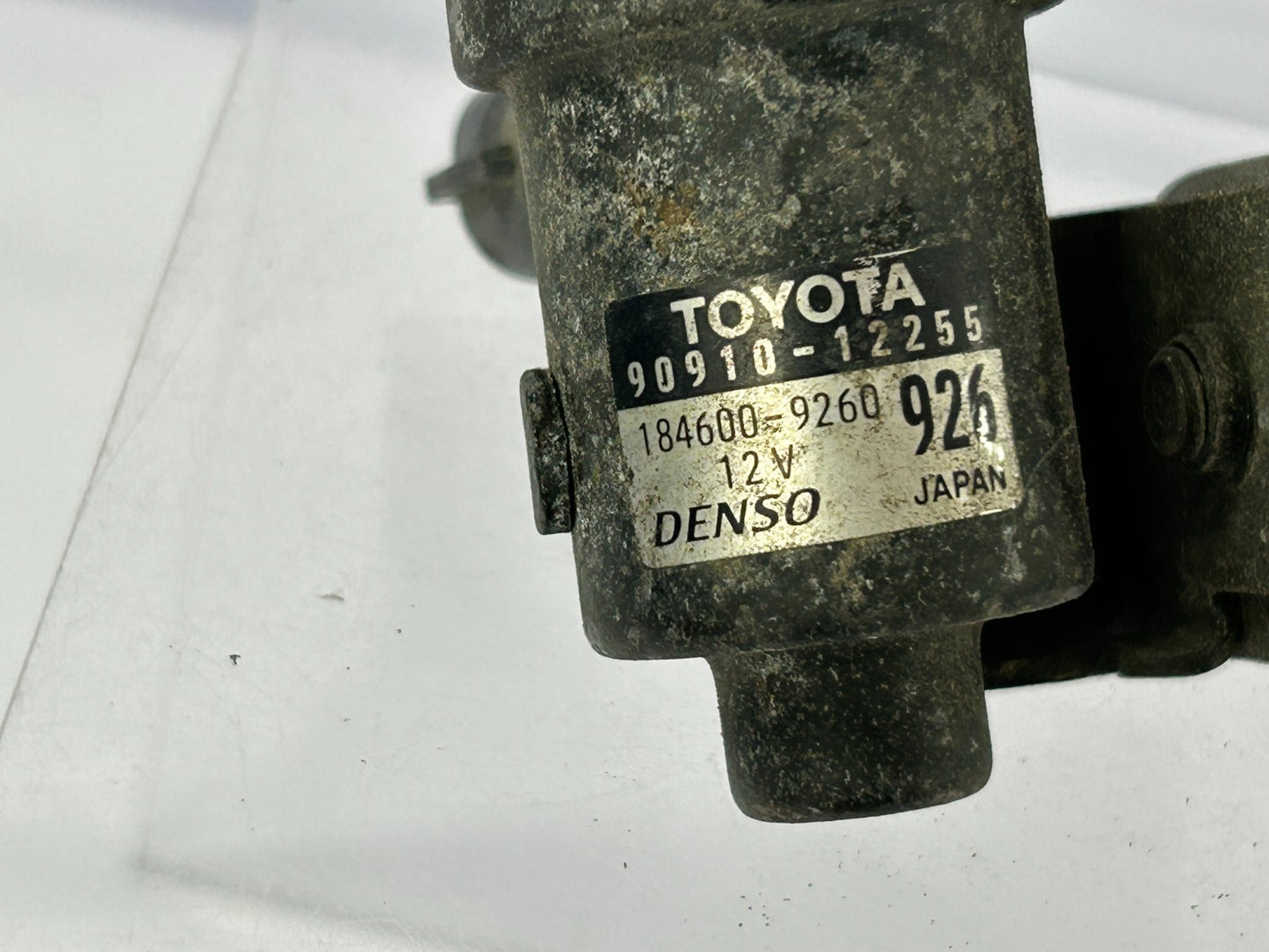 2003-2006 Toyota Matrix Vacuum Switching Valve Assembly OEM 25860-22100