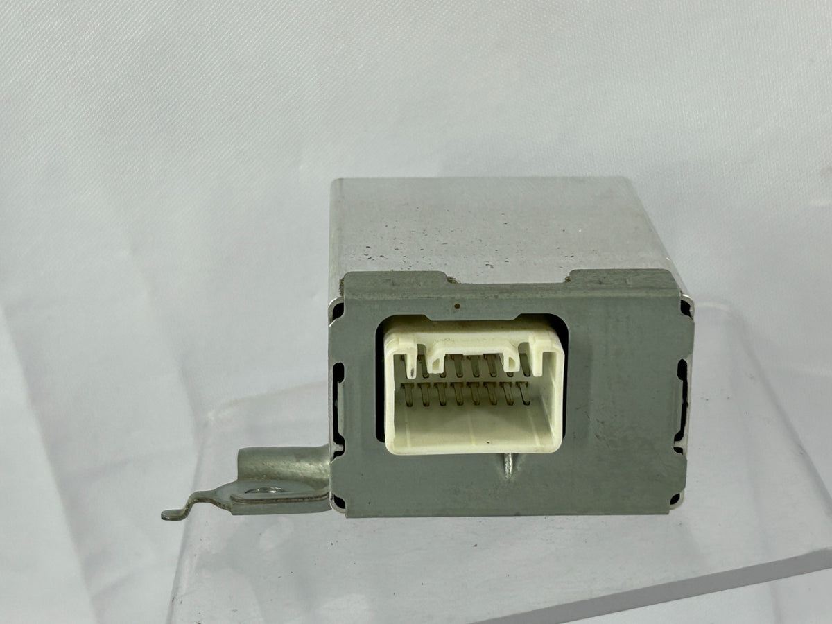 2003-2005 Toyota Matrix Cruise Control Computer Assembly OEM 88240-02050