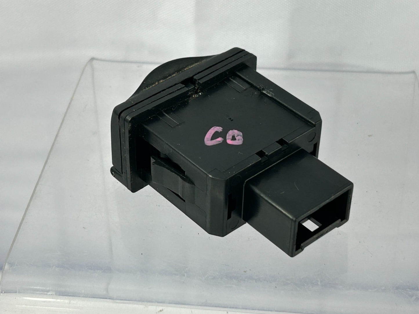 2003-2008 Toyota Matrix AC 115V 100W Inverter Power Outlet Plug OEM 85530-73010