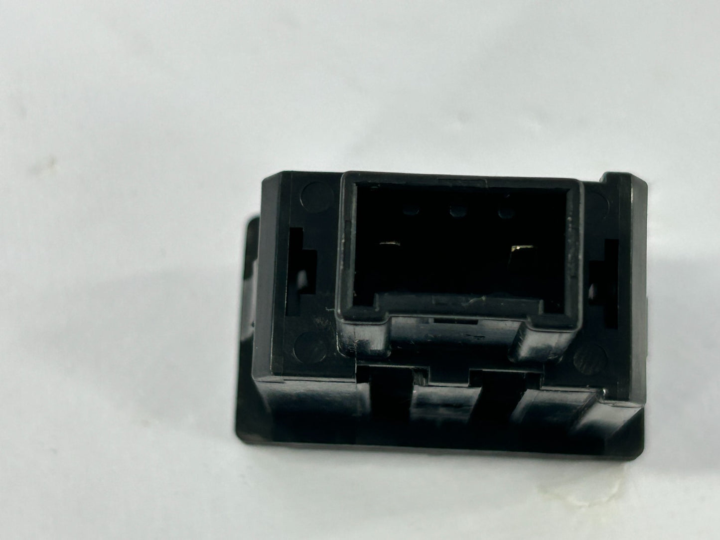 2003-2008 Toyota Matrix AC 115V 100W Inverter Power Outlet Plug OEM 85530-73010