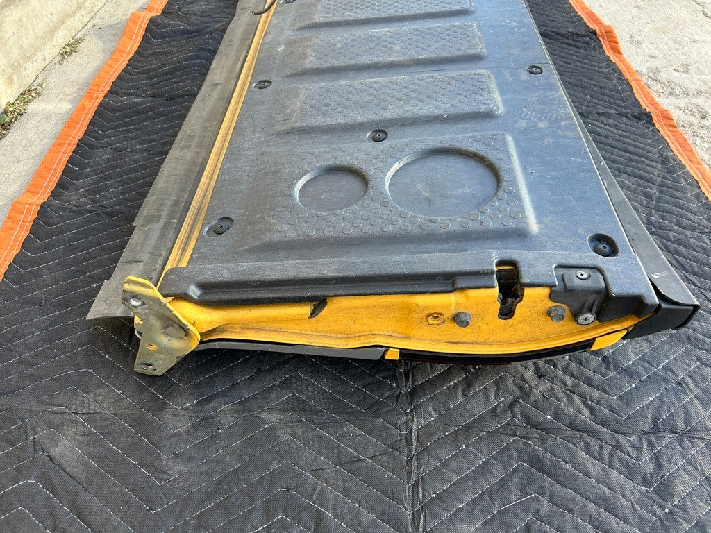 2003-2006 Subaru Baja Trunk Tailgate Hatch Complete Baja Yellow 23Y OEM