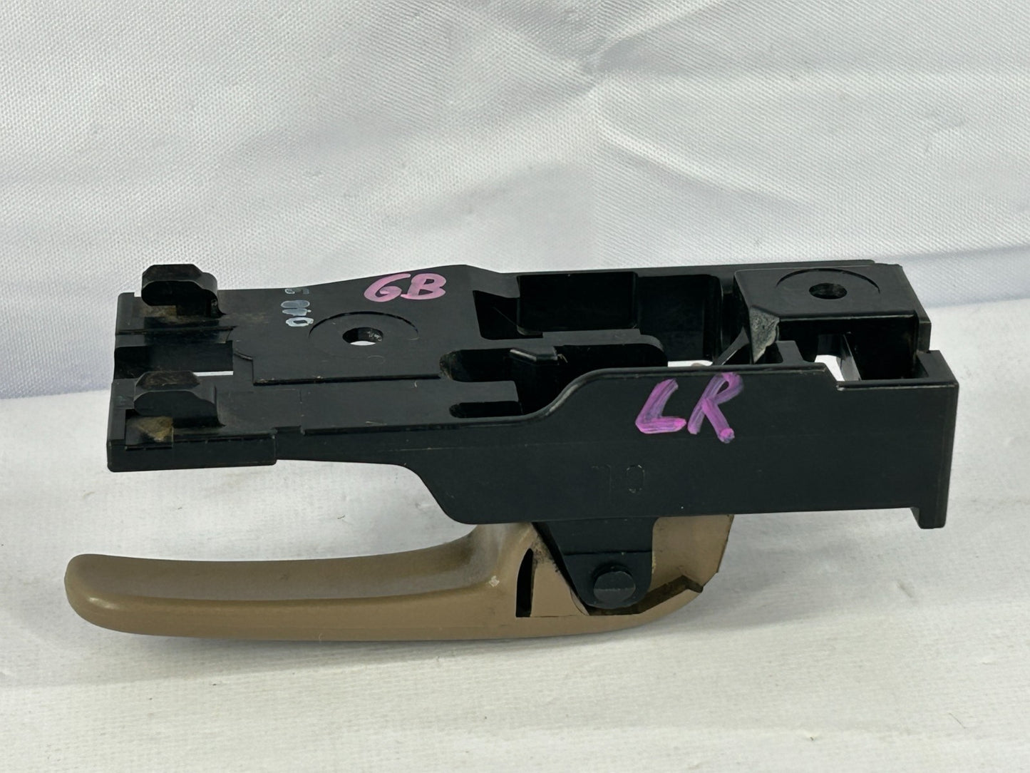 2000-2005 Toyota Tundra Access Cab Rear Left Interior Door Handle 69208-0C010-E0