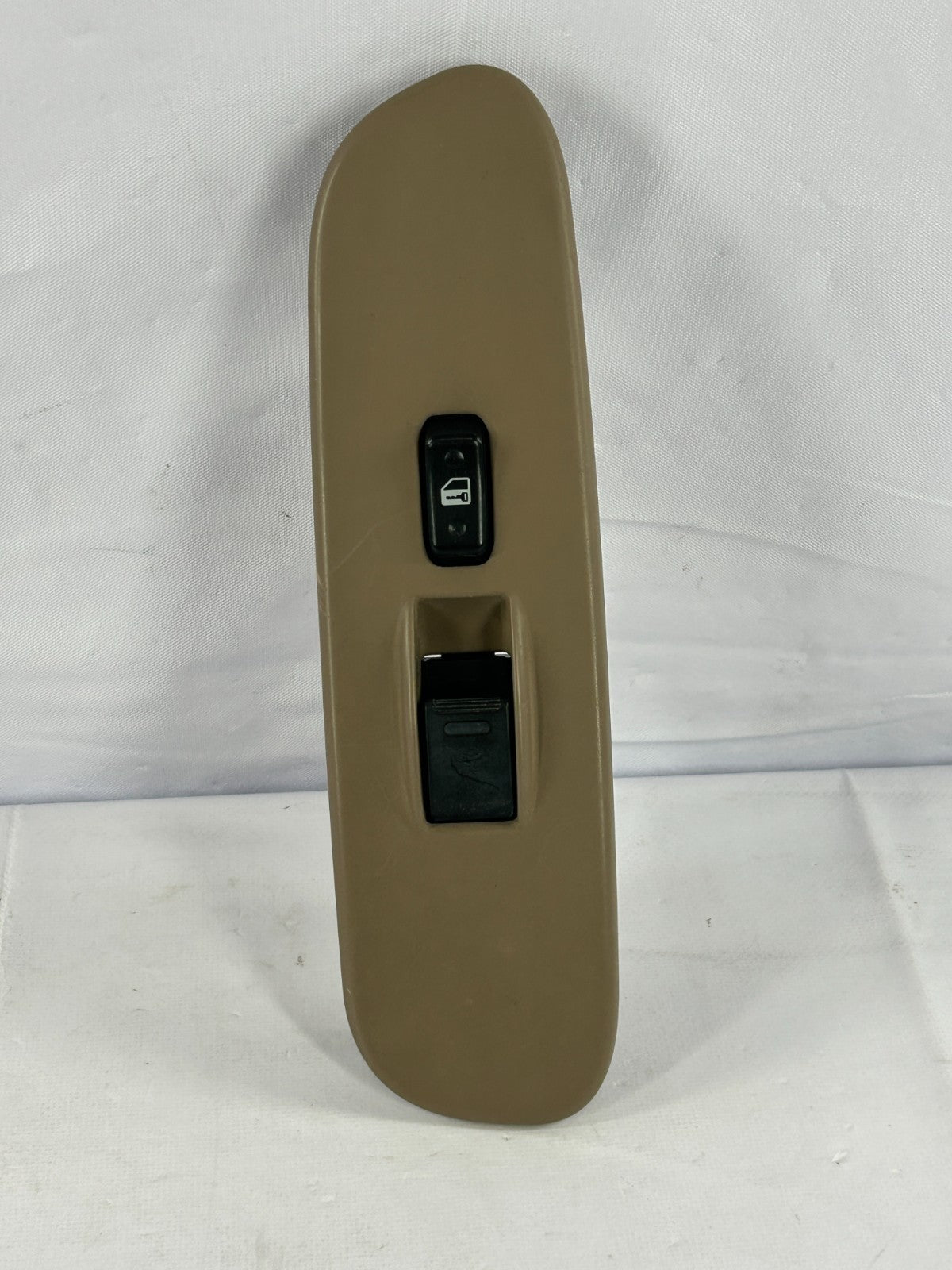 2000-2005 Toyota Tundra Right Front Window Lock Switch & Bezel 74201-0C030-E1