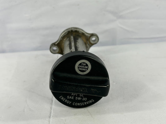2000-2005 Toyota Tundra Engine Oil Filler Cap Sub-Assembly OEM 12180-50031