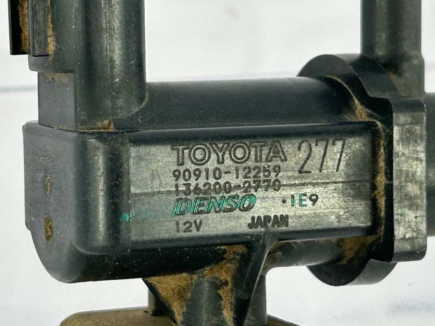2002-2005 Toyota Tundra Duty Vacuum Switching Valve Assembly OEM 90910-12259