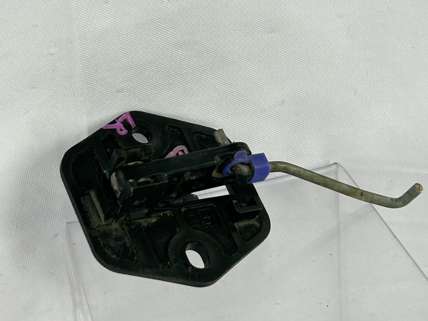 2000-2006 Toyota Tundra Rear Left Door Lock Lever Operating Rod OEM 69780-0C010