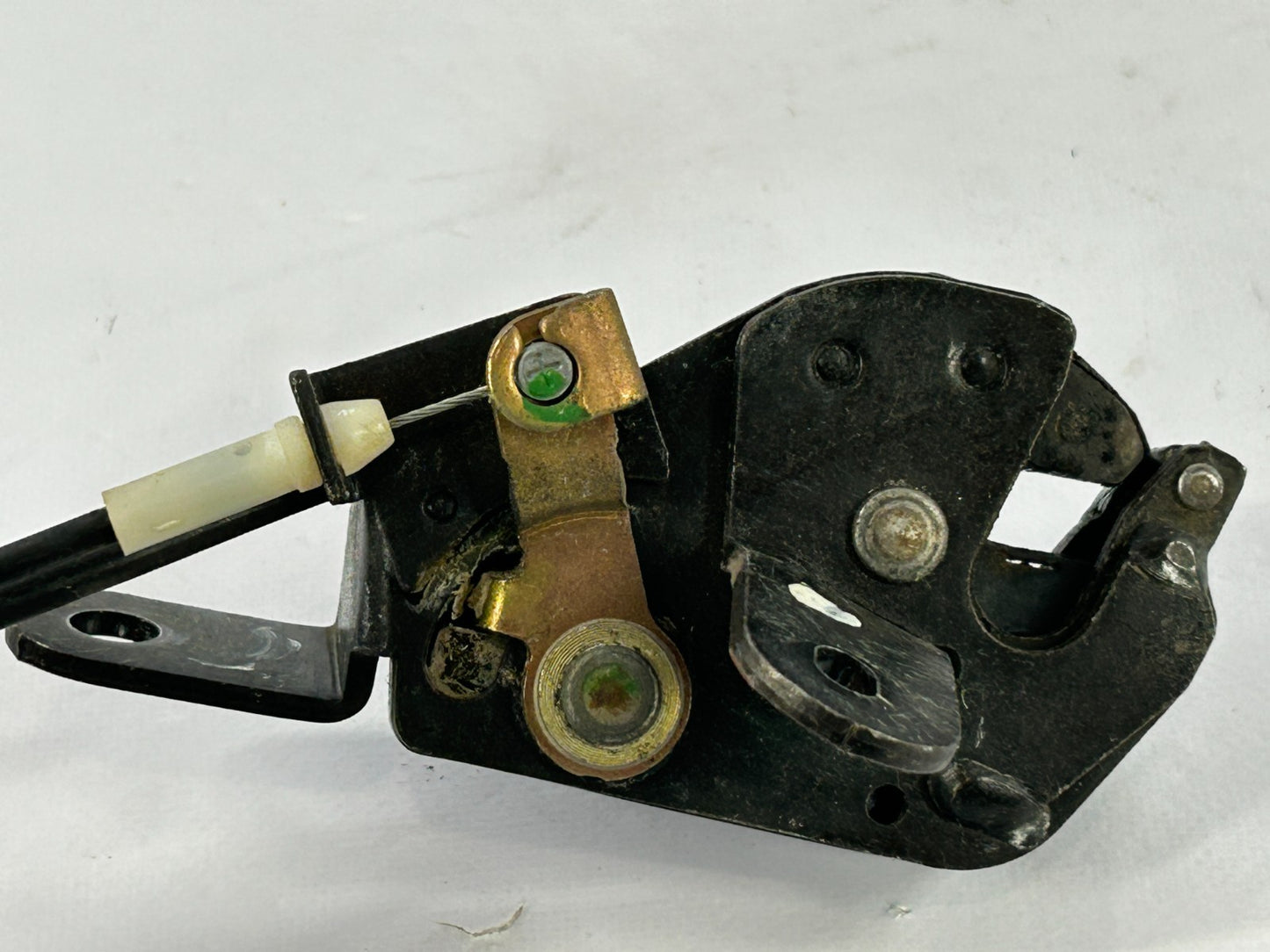 2000-2006 Toyota Tundra Access Cab Rear Left Door Upper Latch OEM 69360-0C010