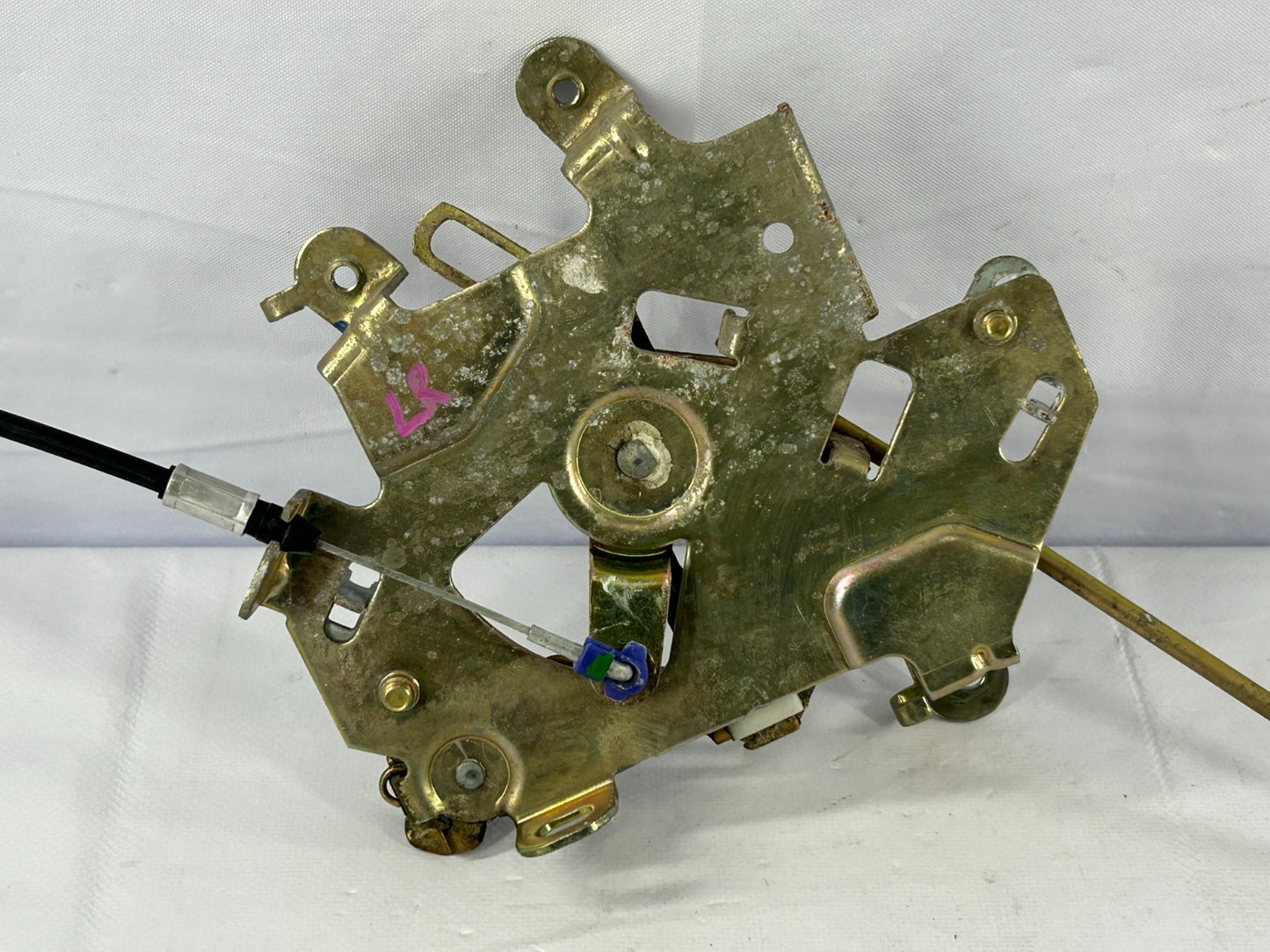2000-2006 Toyota Tundra Access Rear LEFT Door Lock Actuator Latch OE 69630-0C010