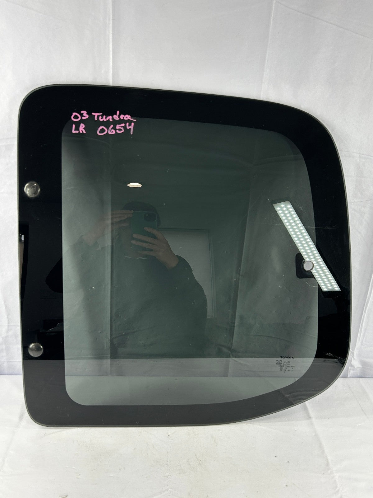 2000-2006 Toyota Tundra Extended Cab Left Rear Door Window Glass