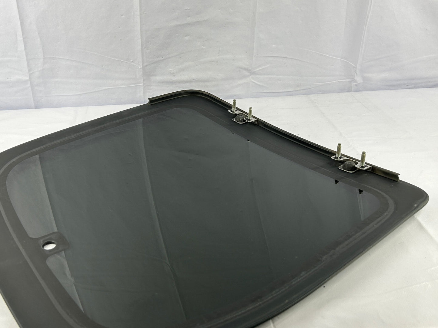 2000-2006 Toyota Tundra Extended Cab Left Rear Door Window Glass