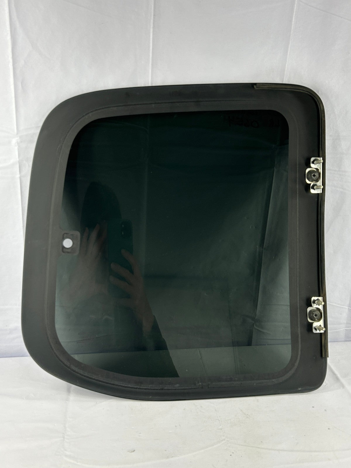 2000-2006 Toyota Tundra Extended Cab Left Rear Door Window Glass