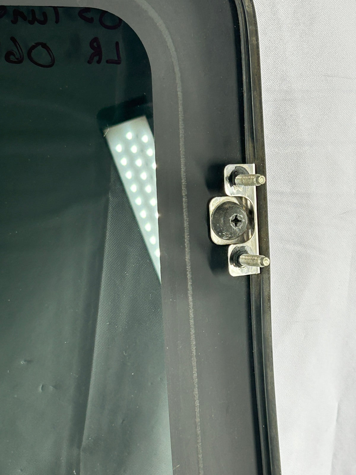 2000-2006 Toyota Tundra Extended Cab Left Rear Door Window Glass