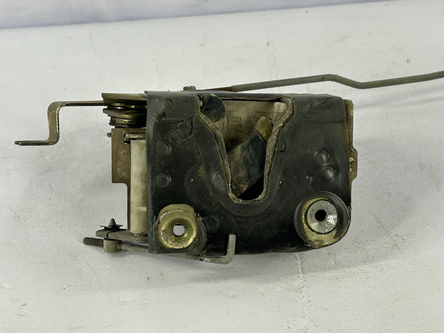 1994-1999 Land Rover Discovery Rear Right Door Lock Latch Assembly OEM MTC9204
