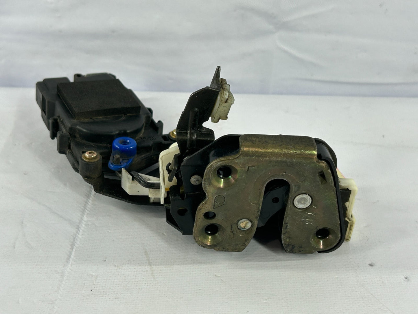 1995-1999 Subaru Legacy Outback Rear Left Side Door Lock Actuator OEM 62316AC150