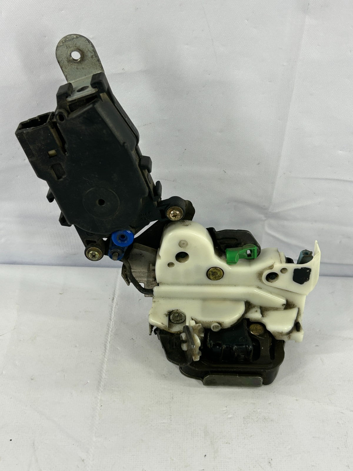 1999-2002 Subaru Forester Rear Left Driver Door Lock Actuator OEM 63318FC110