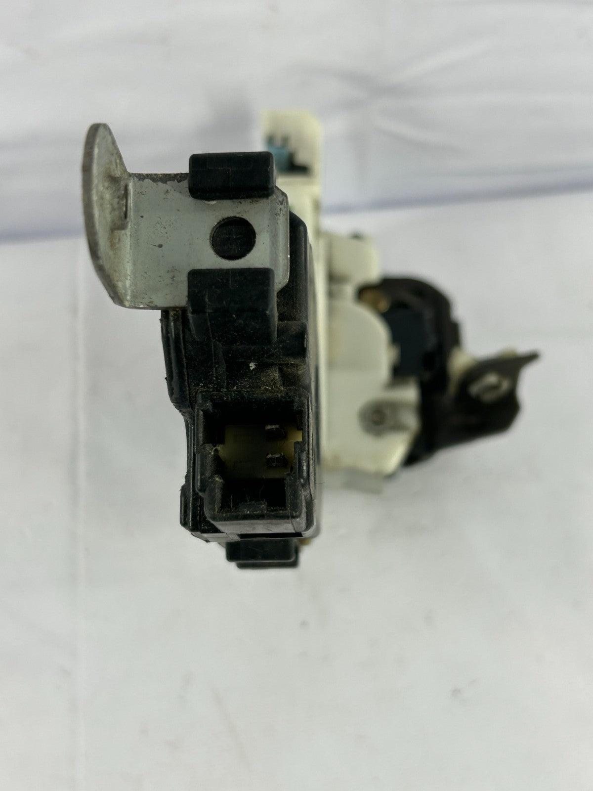 1999-2002 Subaru Forester Rear Left Driver Door Lock Actuator OEM 63318FC110