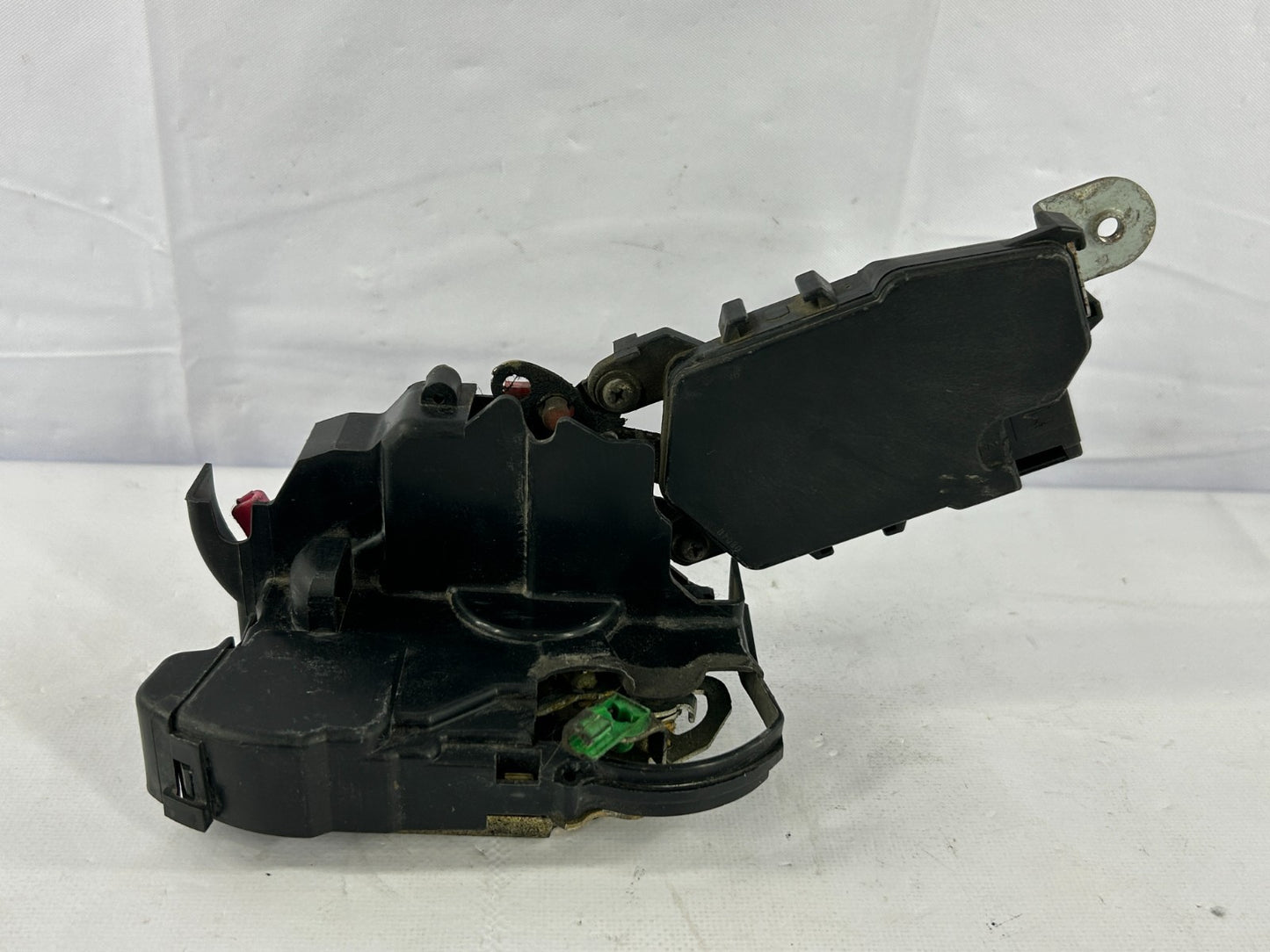 2000-2004 Subaru Legacy or Outback Front Right Door Lock Actuator OEM 61100AE00B