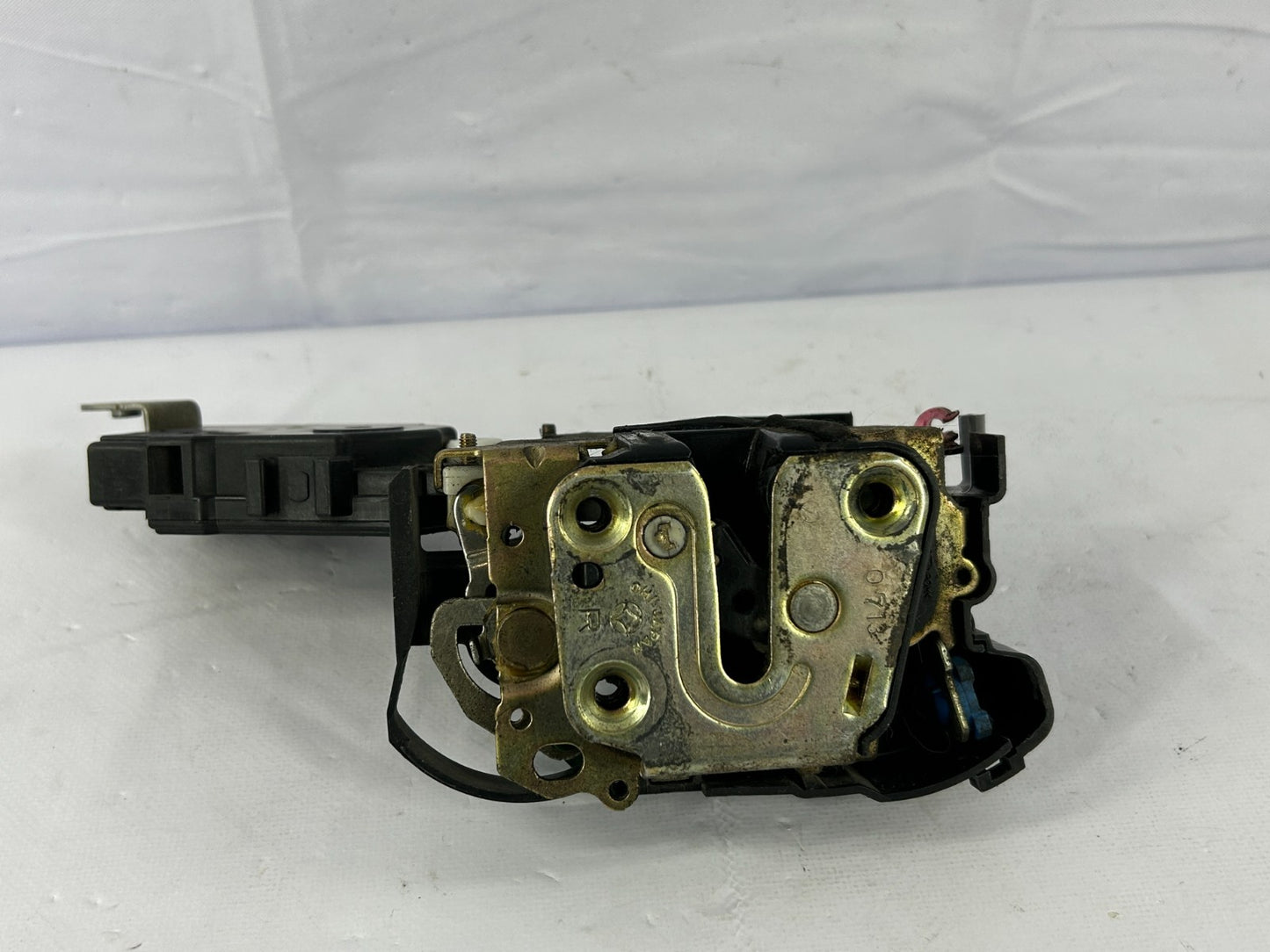 2000-2004 Subaru Legacy or Outback Front Right Door Lock Actuator OEM 61100AE00B