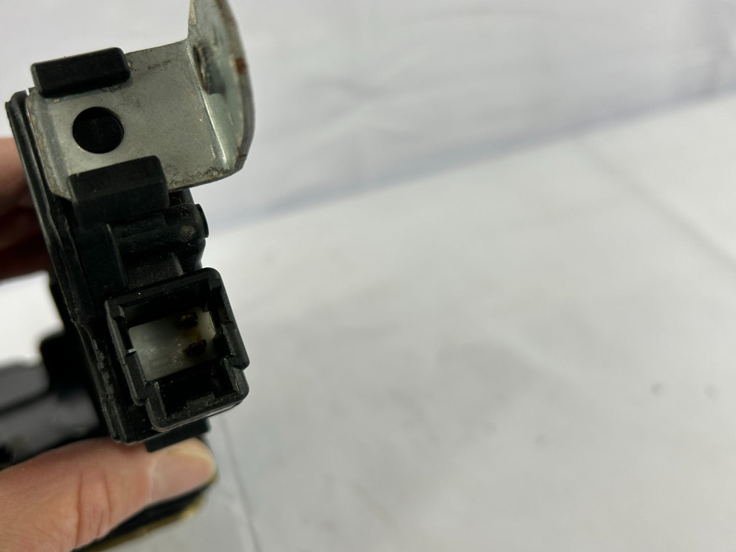 2000-2004 Subaru Legacy or Outback Front Right Door Lock Actuator OEM 61100AE00B
