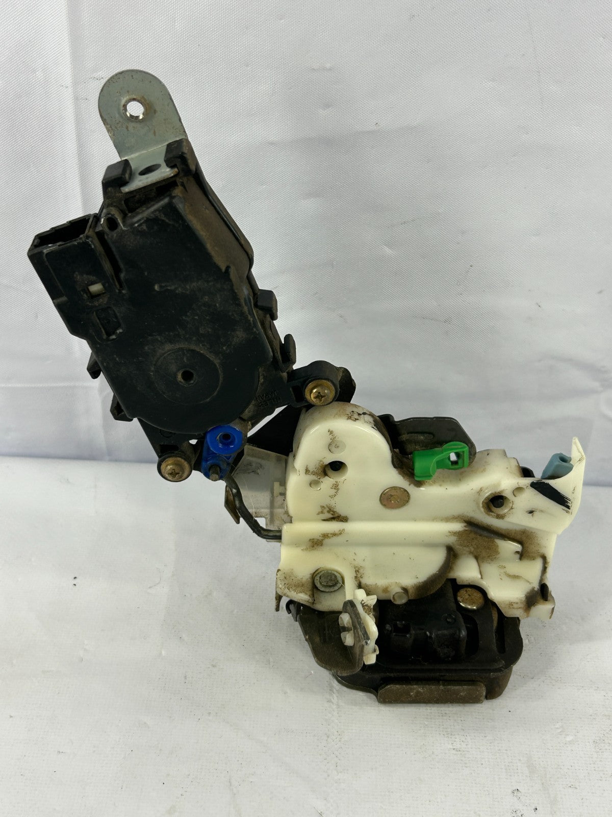 1998-2002 Subaru Forester Rear Left Driver Door Lock Actuator OEM 62316AC150