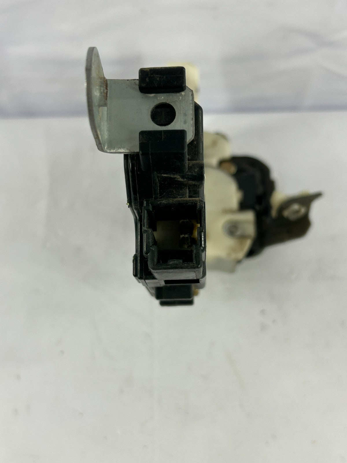 1998-2002 Subaru Forester Rear Left Driver Door Lock Actuator OEM 62316AC150