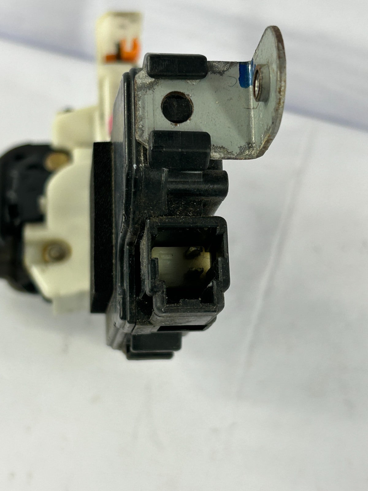 1996-1999 Subaru Legacy Outback Rear Right Door Lock Actuator OEM 62316AC140