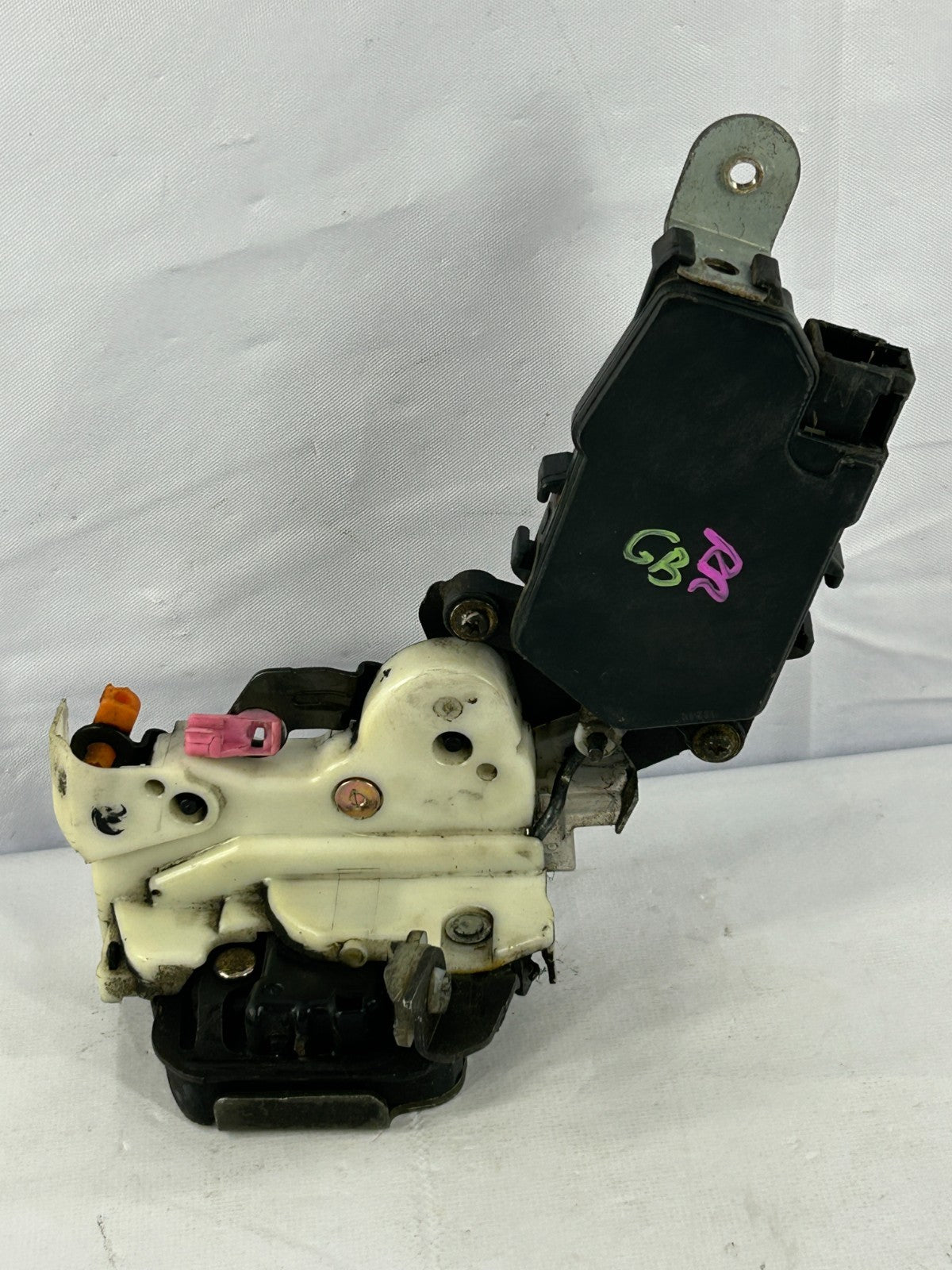 1998-2002 Subaru Forester Rear Right Side Door Lock Actuator OEM 62316AC140