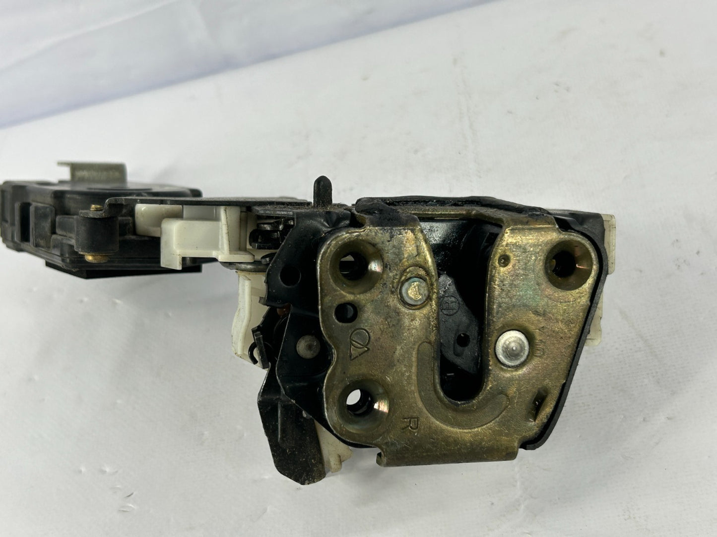 1995-1999 Subaru Legacy Outback Rear Right Door Lock Actuator OEM 62316AC140