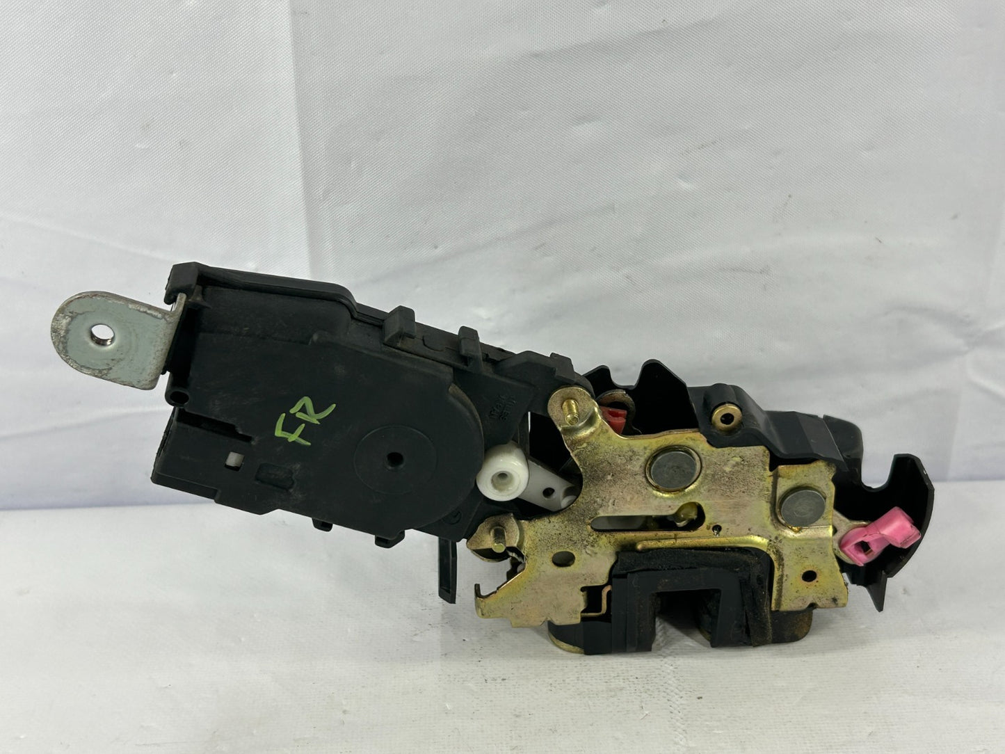 2000-2004 Subaru Legacy Outback Front Right Door Lock Actuator OEM 61100AE00B