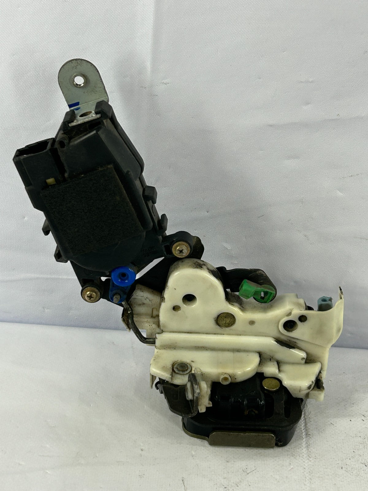1996-1999 Subaru Legacy Outback Rear Left Door Lock Actuator OEM 62316AC150