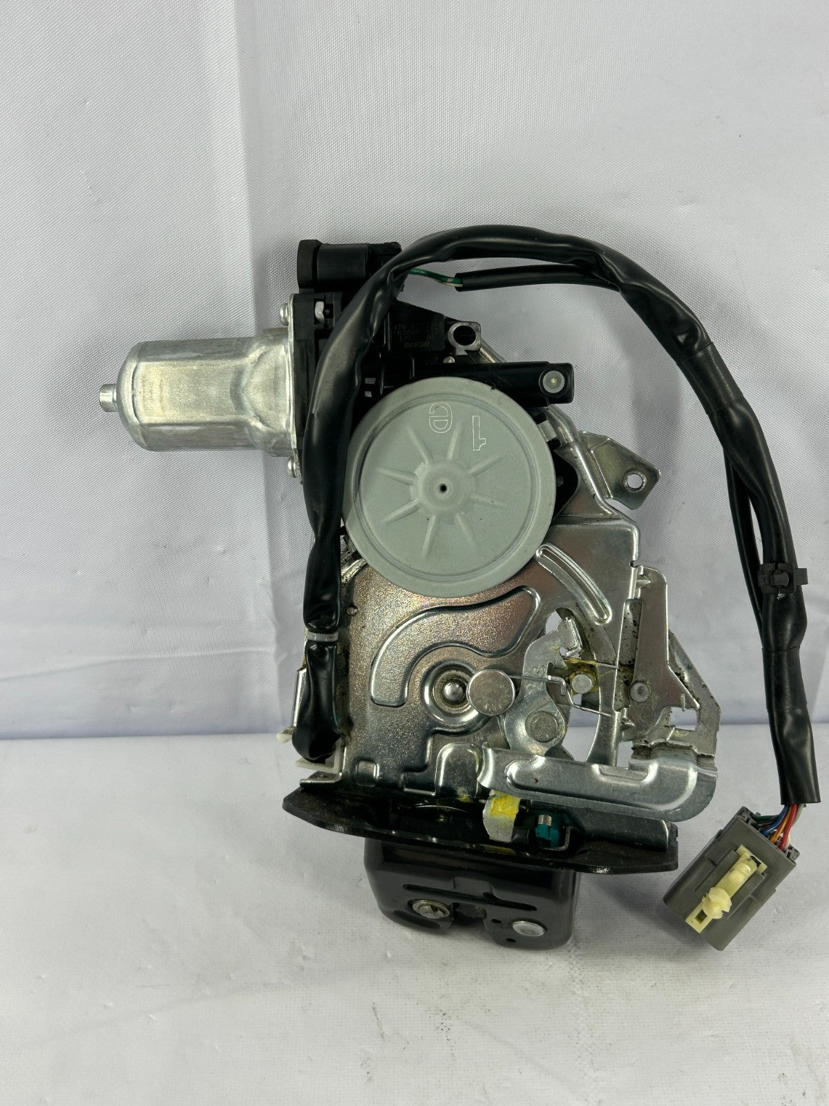 07-13 Lincoln MKX Rear Power Liftgate Trunk Latch Lock Motor OEM 7A1Z-7843150-A