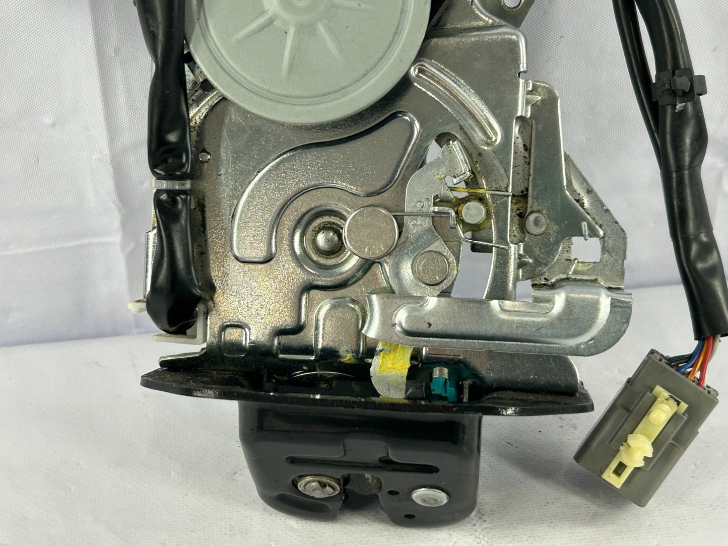07-13 Lincoln MKX Rear Power Liftgate Trunk Latch Lock Motor OEM 7A1Z-7843150-A
