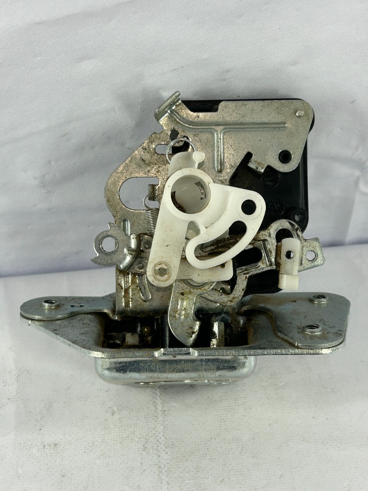 2007-2017 Jeep Patriot Trunk Liftgate Latch Lock Actuator Assembly OEM 4589131AG